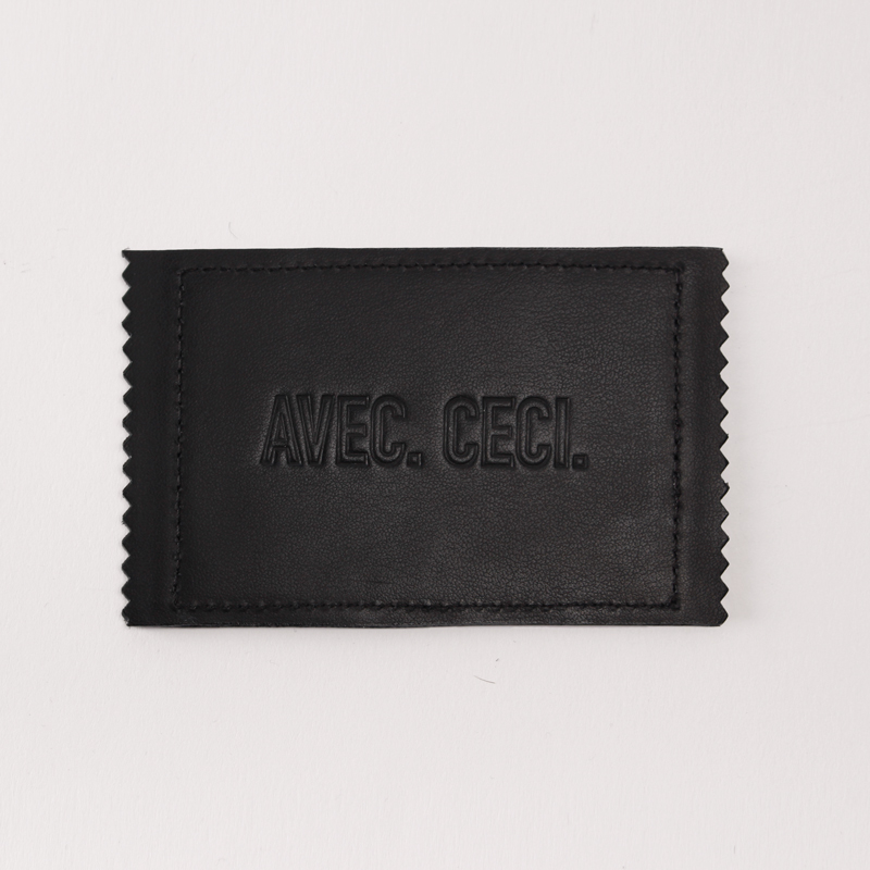 PORTE_CARTE_NOIR_FACE